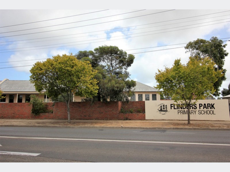 5 John Street, Flinders Park SA 5025