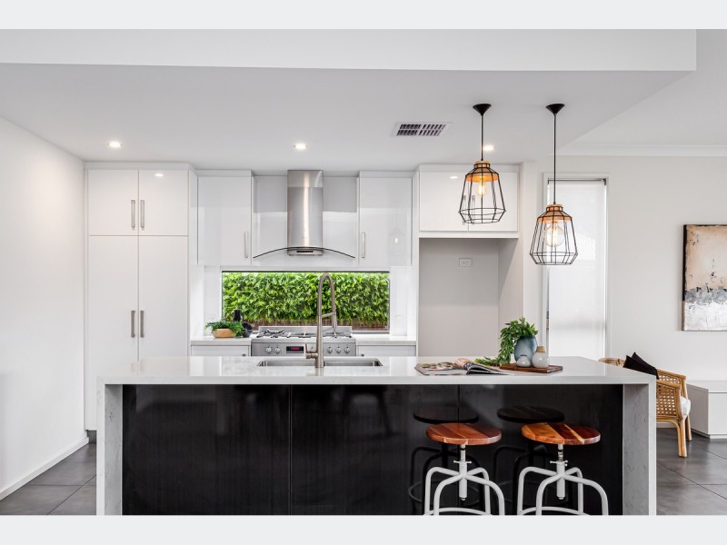 61 Dumfries Avenue, Seaton SA 5023