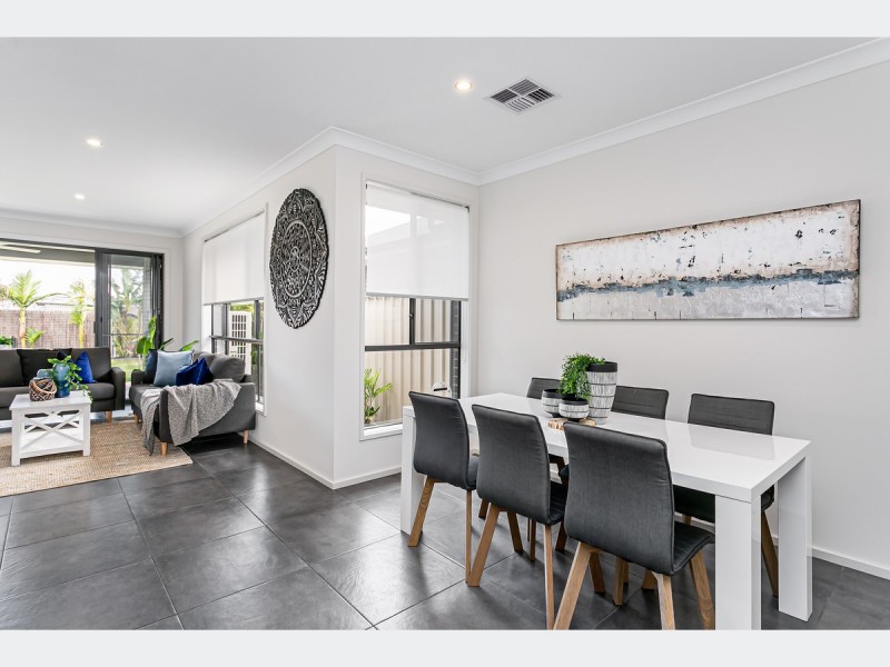 61 Dumfries Avenue, Seaton SA 5023