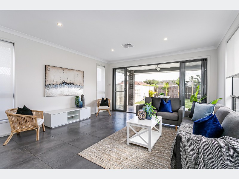 61 Dumfries Avenue, Seaton SA 5023