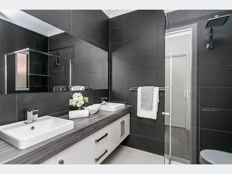 61 Dumfries Avenue, Seaton SA 5023