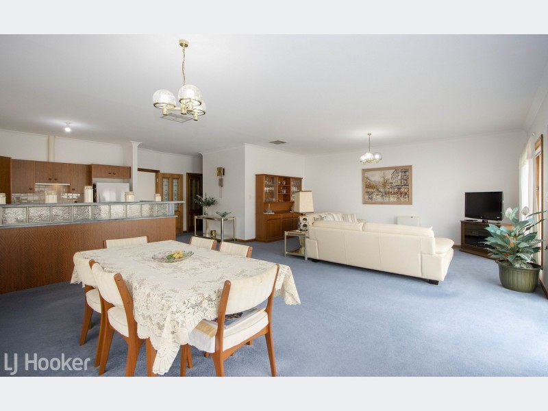 11A Strathbogie Avenue, Findon SA 5023