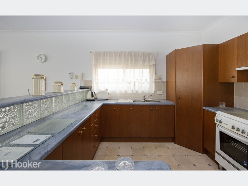 11A Strathbogie Avenue, Findon SA 5023