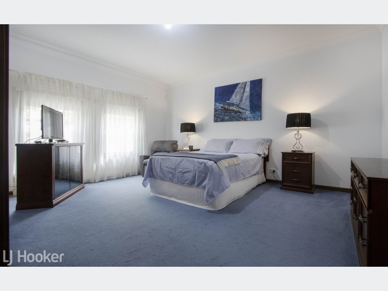 11A Strathbogie Avenue, Findon SA 5023