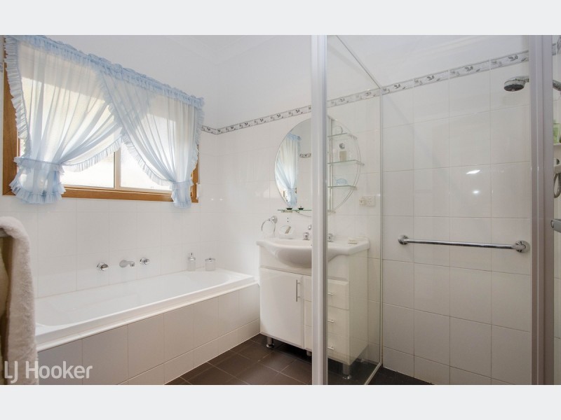 11A Strathbogie Avenue, Findon SA 5023