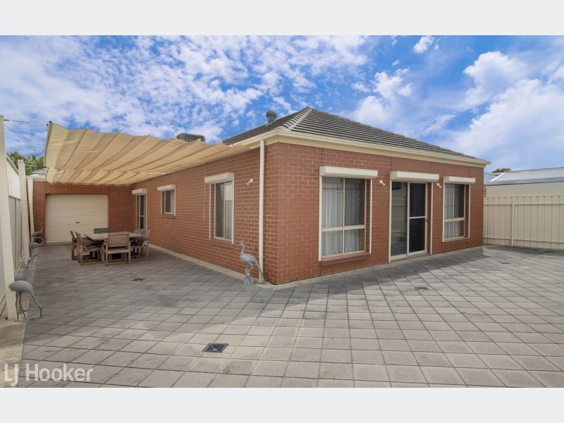 11A Strathbogie Avenue, Findon SA 5023