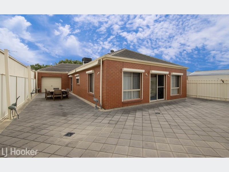 11A Strathbogie Avenue, Findon SA 5023