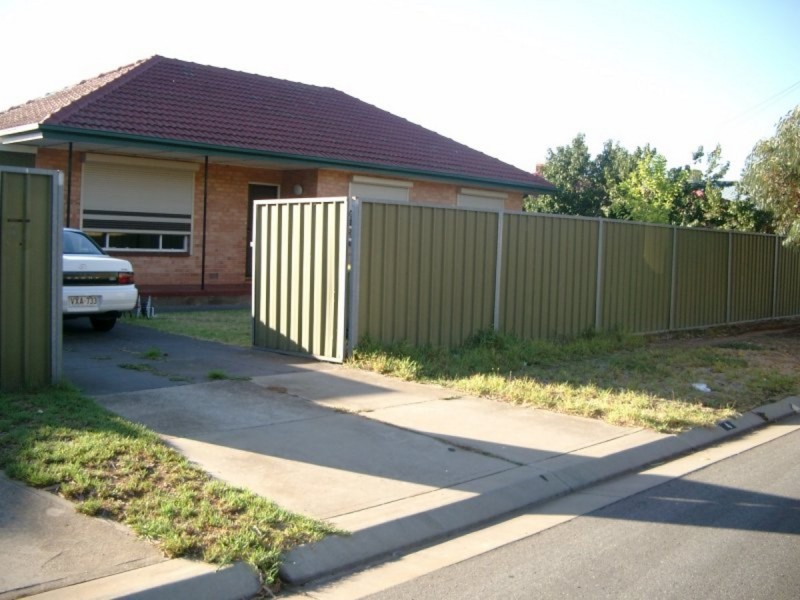 4 Carpenter Road, Parafield Gardens SA 5107
