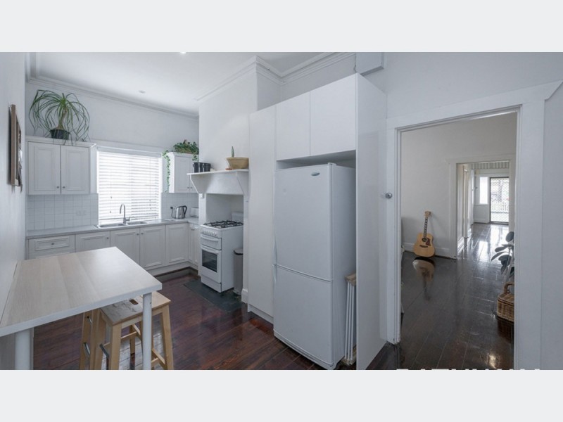 22 Farnham Road, Keswick SA 5035