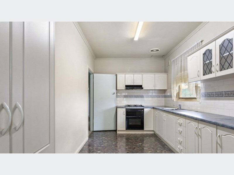 11 Jellicoe Street, Flinders Park SA 5025