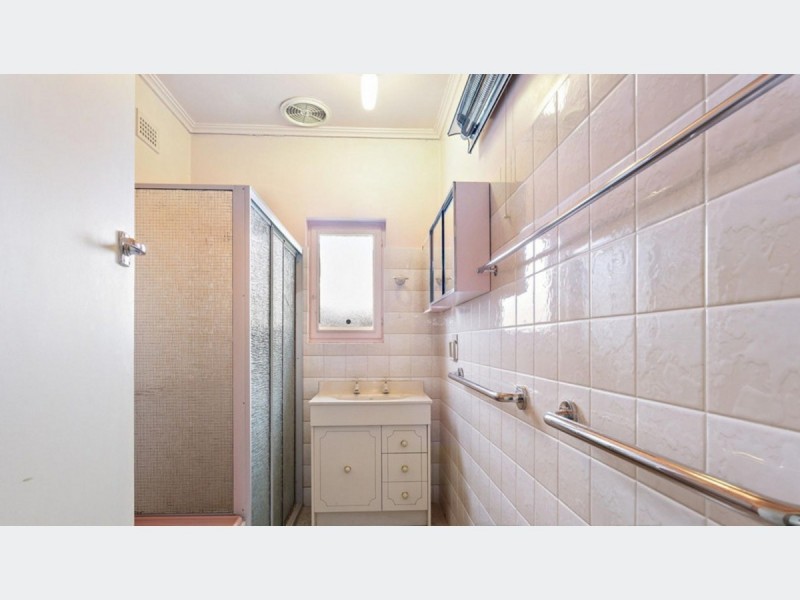 11 Jellicoe Street, Flinders Park SA 5025