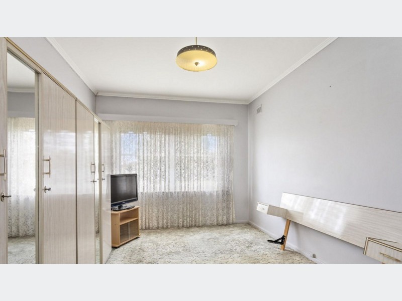 11 Jellicoe Street, Flinders Park SA 5025