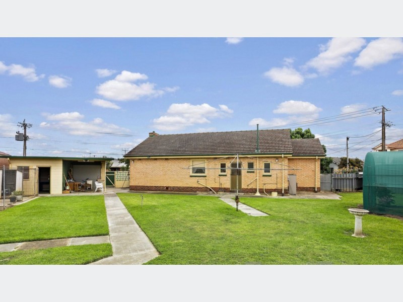 11 Jellicoe Street, Flinders Park SA 5025