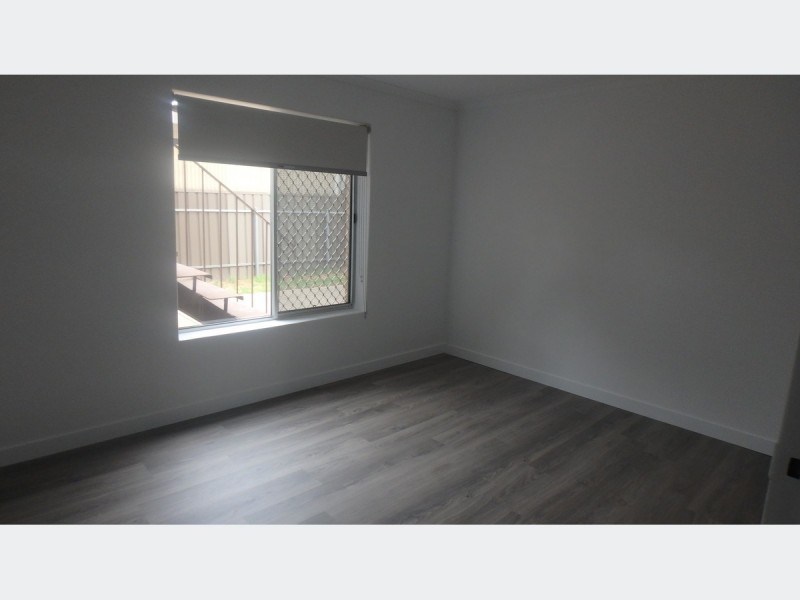 1/2 North Parade, Royal Park SA 5014