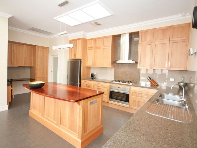 9 Invergowrie Avenue, Highgate SA 5063