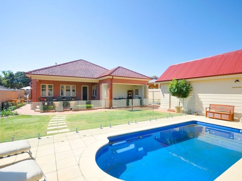 9 Invergowrie Avenue, Highgate SA 5063