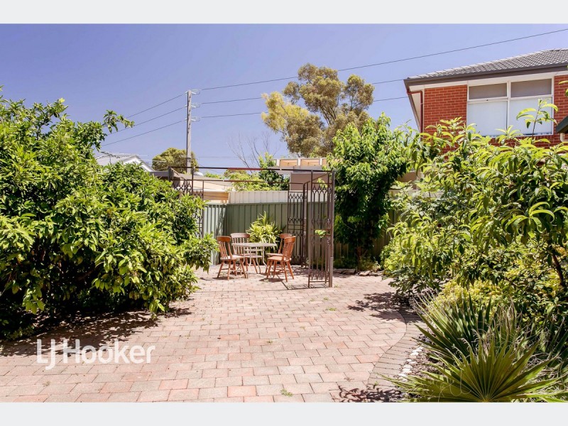 20 Abelia Avenue, Para Vista SA 5093