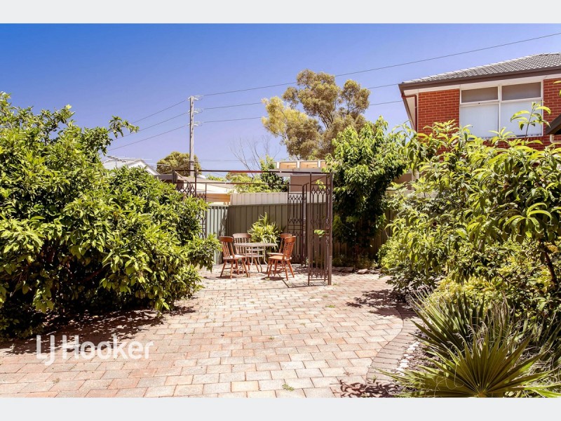 20 Abelia Avenue, Para Vista SA 5093