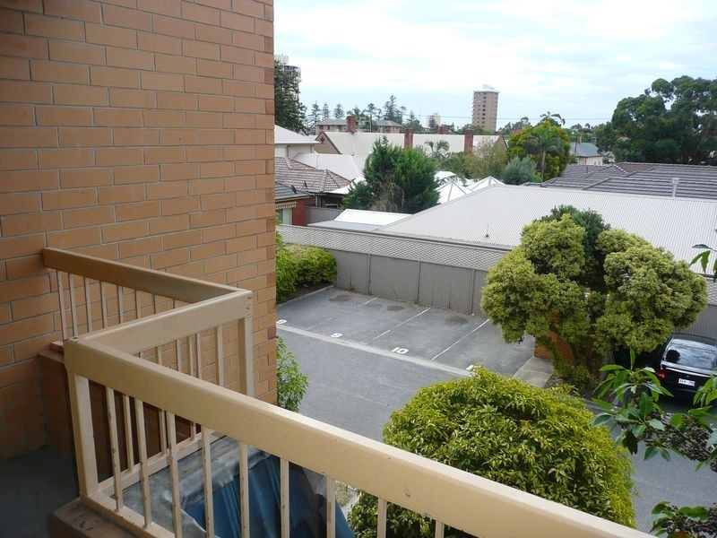 13/15 Byron Street, Glenelg SA 5045
