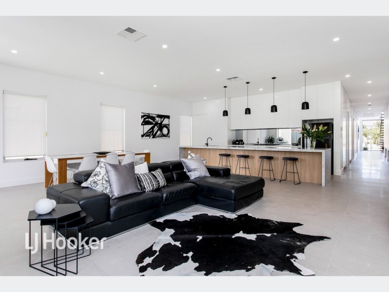 8 Newhaven Avenue, Glenelg North SA 5045