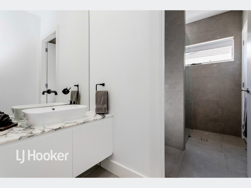 8 Newhaven Avenue, Glenelg North SA 5045