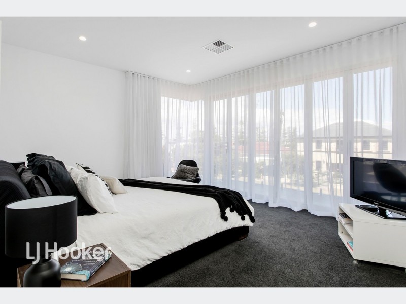 8 Newhaven Avenue, Glenelg North SA 5045