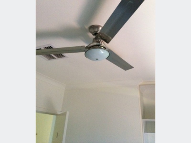 Room 4 and Room 1/62A Addison Road, Pennington SA 5013