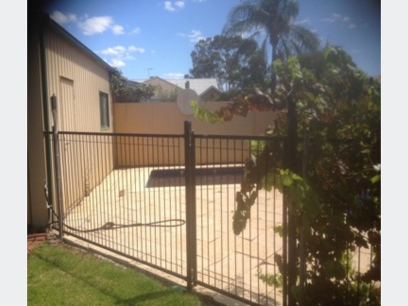 5 Headdey Court, Woodville South SA 5011