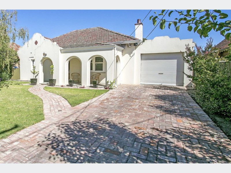 13 St Georges Avenue, Glandore SA 5037