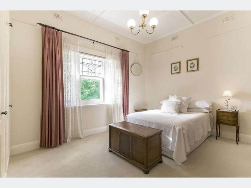 13 St Georges Avenue, Glandore SA 5037