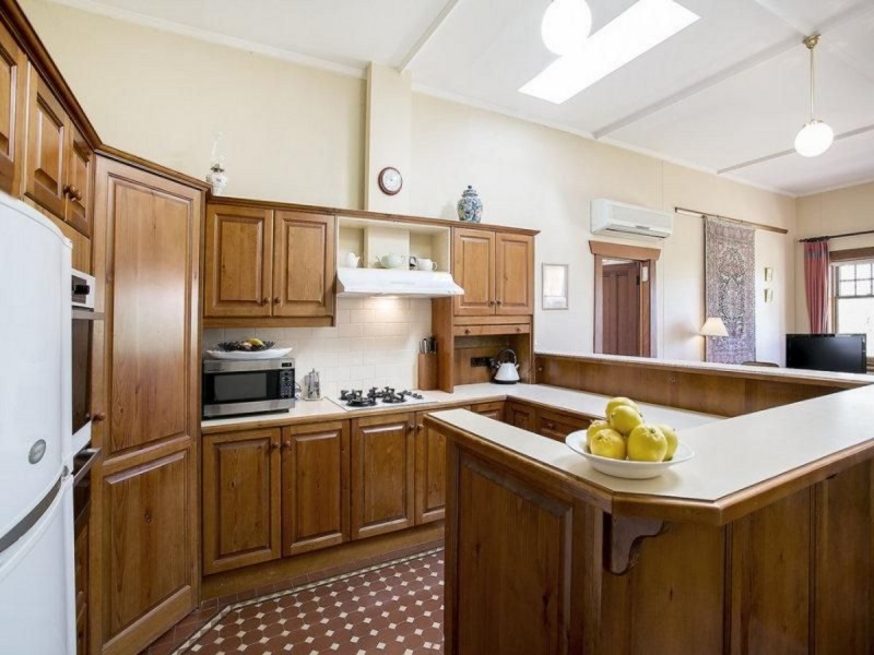 13 St Georges Avenue, Glandore SA 5037