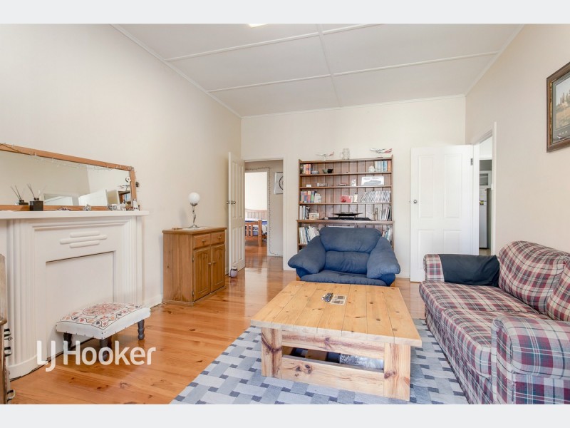 6 Cliff Street, Glenelg East SA 5045