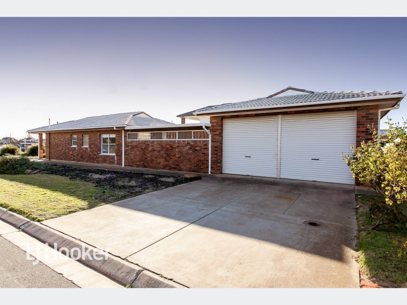 13 Tiranna Way, West Lakes SA 5021