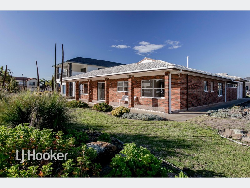 13 Tiranna Way, West Lakes SA 5021