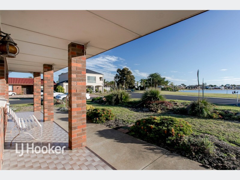 13 Tiranna Way, West Lakes SA 5021