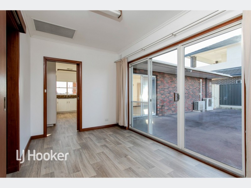 13 Tiranna Way, West Lakes SA 5021