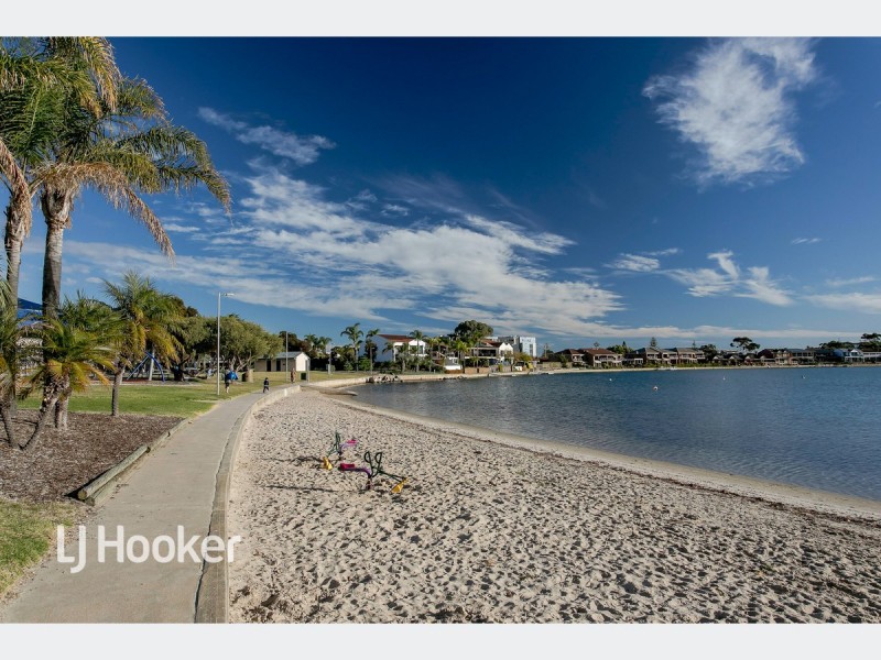 13 Tiranna Way, West Lakes SA 5021