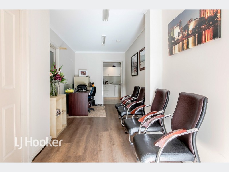 54 Pier Street, Glenelg SA 5045