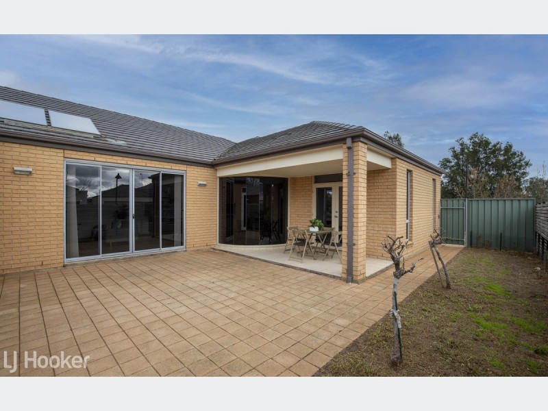 25 Stony Way, Mawson Lakes SA 5095