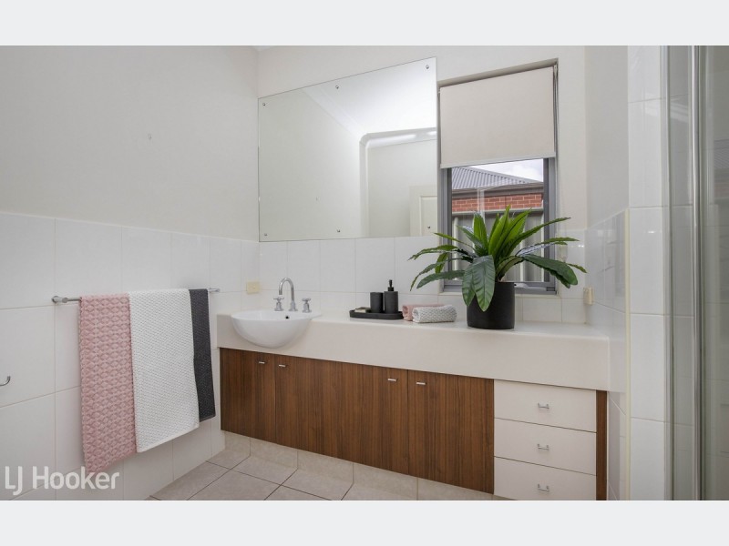 25 Stony Way, Mawson Lakes SA 5095