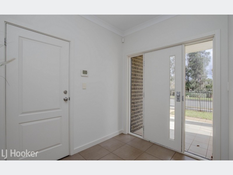 25 Stony Way, Mawson Lakes SA 5095