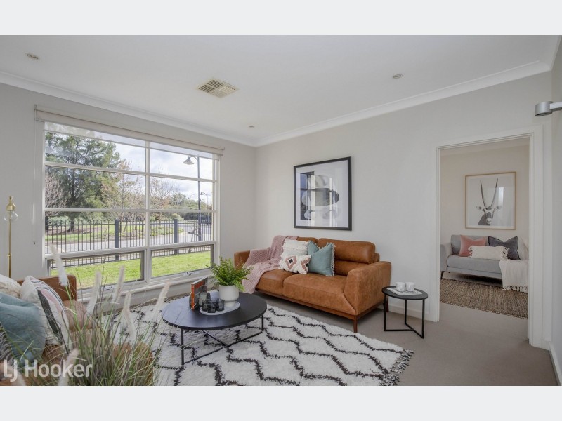 25 Stony Way, Mawson Lakes SA 5095