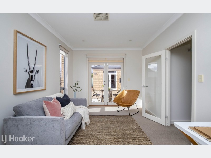 25 Stony Way, Mawson Lakes SA 5095