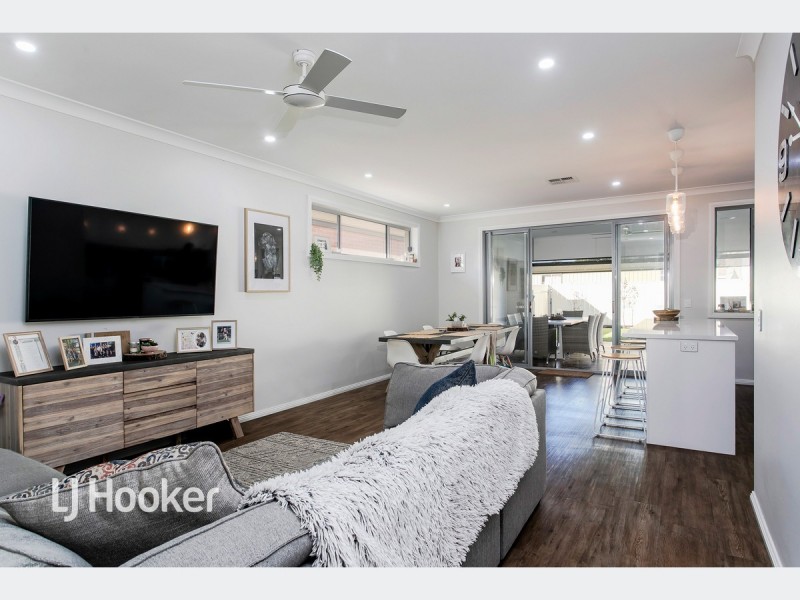 19 Flinders Parade, Flinders Park SA 5025