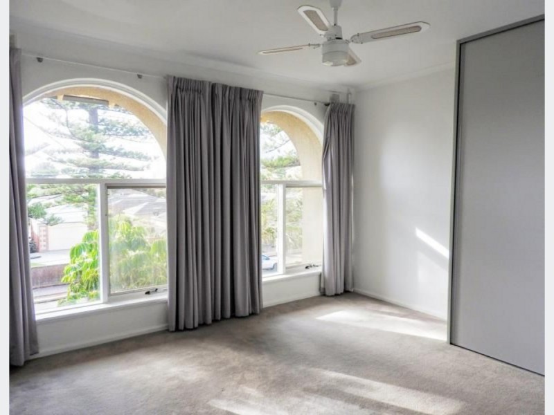 10/28 Pier Street, Glenelg South SA 5045