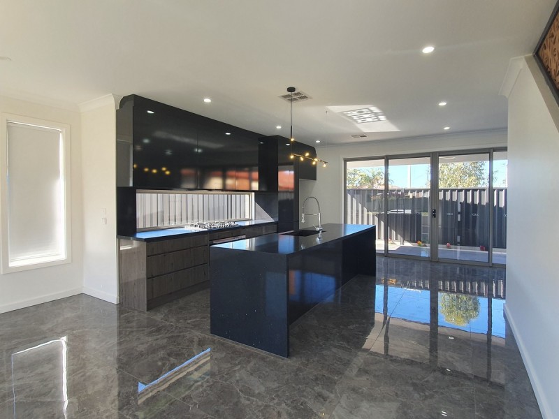 1 Westall Avenue, Flinders Park SA 5025