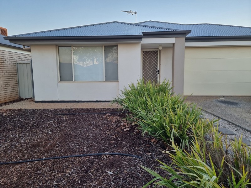11 Central Boulevard, Munno Para West SA 5115