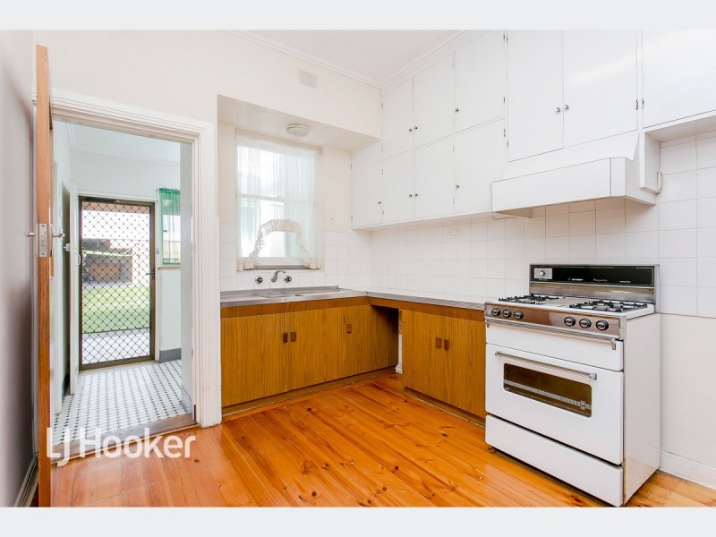 17 Captain Cook Avenue, Flinders Park SA 5025