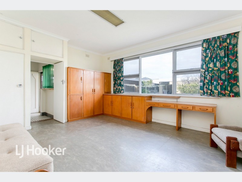 17 Captain Cook Avenue, Flinders Park SA 5025