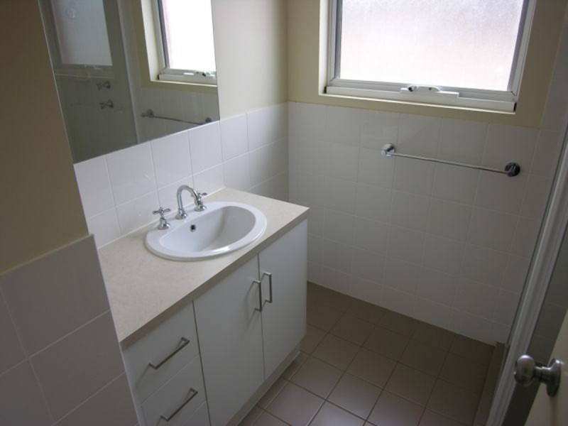 4 Waterton Lane, Mawson Lakes SA 5095